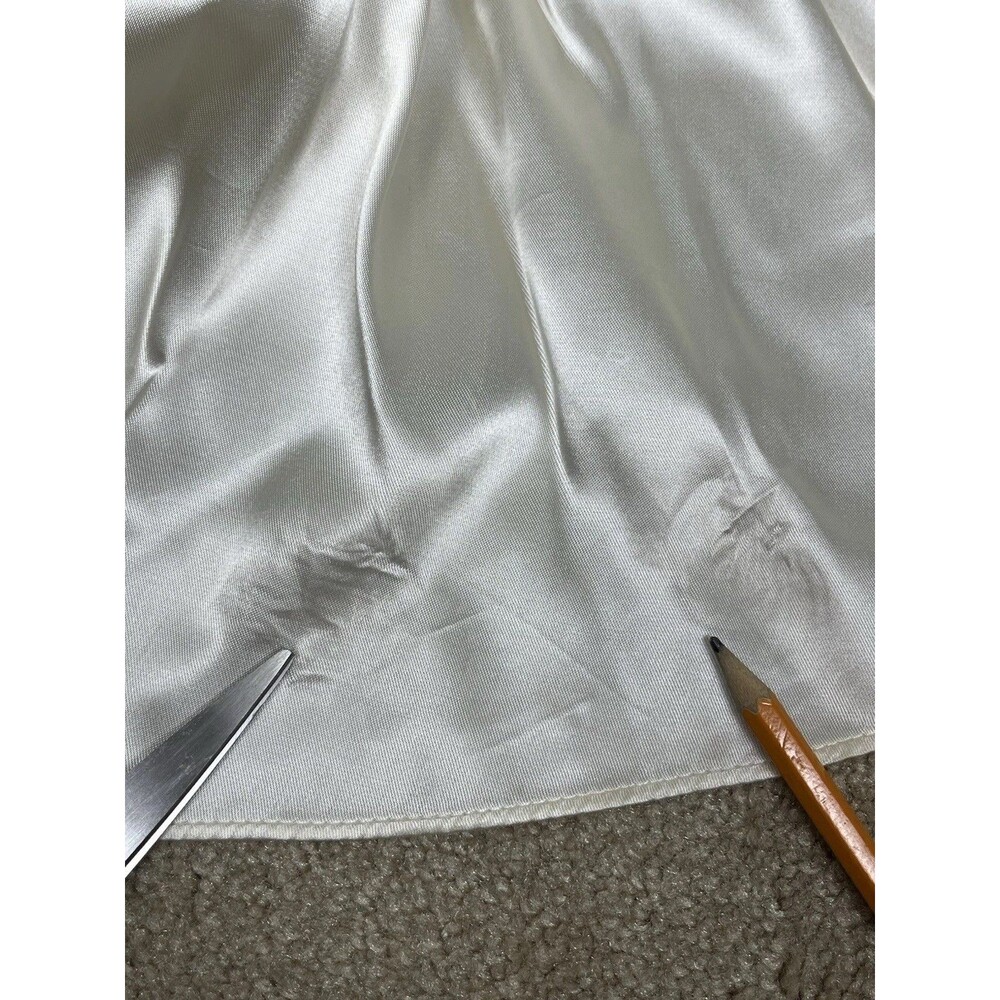 VTG Embroidered Wedding Gown Bridal Dress 10 Cathedral Train Heart back Korea - Picture 15 of 15